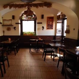 Fekvő Katona Söröző & Kávézó, Székesfehérvár - Belső