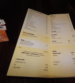 Fekvő Katona Söröző & Kávézó