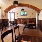 Fekvő Katona Söröző & Kávézó Székesfehérvár - Belső