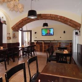 Fekvő Katona Söröző & Kávézó, Székesfehérvár - Belső