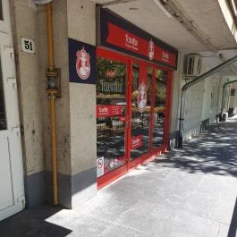 Félegyházi pékség 45. sz. mintabolt, Szolnok - Külső kép