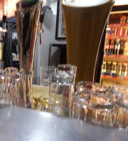 Feltételes Megálló - Lehel Csarnok