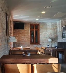 Fenyves Yacht Club Étterme