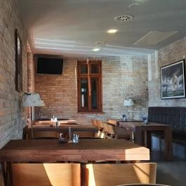 Fenyves Yacht Club Étterme Balatonfenyves - Belső