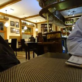 Ferdinánd Monarchia Cseh Sörház Budapest - Belső