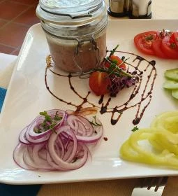 Fészek Panzió Étterme