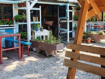 Ficak Büfé Gárdony