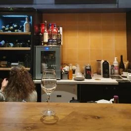 Fill the Winebox, Budapest - Belső