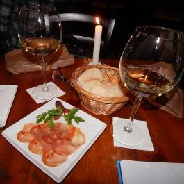 Fino Wine & Tapas Bar Budapest - Étel/ital