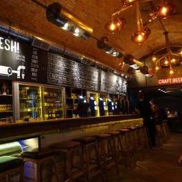 FIRST Craft Beer & BBQ, Budapest - Belső