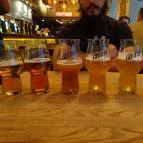 FIRST Craft Beer & BBQ Budapest - Étel/ital