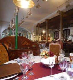 Fiume Hotel Étterme