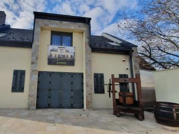 Flamingó Borház Etyek