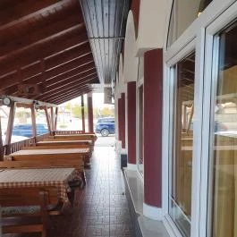 Flóra Vendéglő, Bócsa - Egyéb