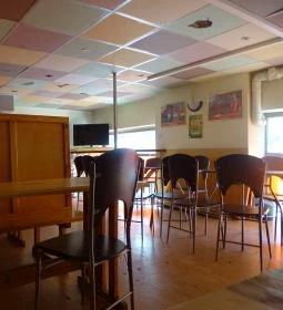 Főbejárat Söröző