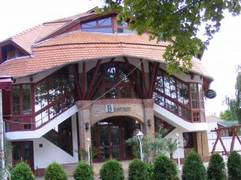 Forrás Étterem Balatonföldvár