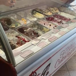 Főtéri Cukrászda Vác - Étel/ital