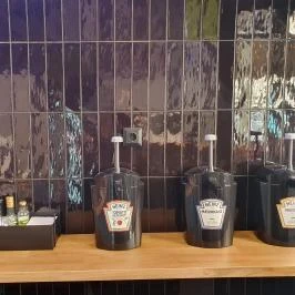 FourGuys, Budapest - Egyéb