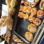 Friss Pékség Várpalota - Étel/ital