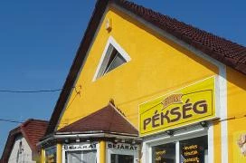 Friss Pékség Mór