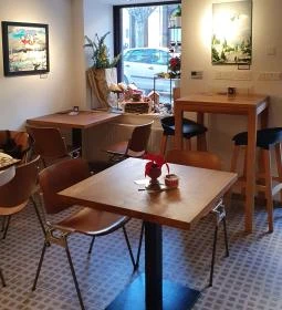 Füge Fagyiudvar & Kávézó