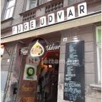 Füge Udvar Budapest - Külső kép