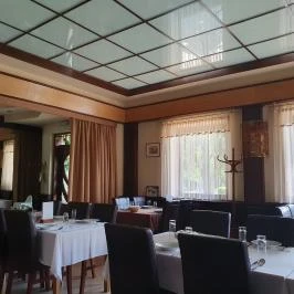 Fürtös Vendéglő , Kecel - Egyéb