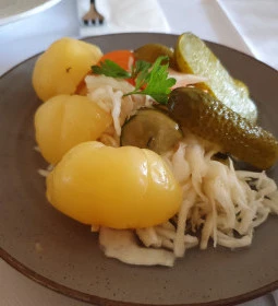 Fürtös Vendéglő 