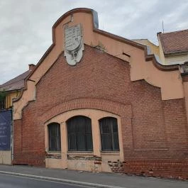 Fúzió Borbár Eger - Külső kép