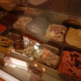 Gabó Cukrászda Pákozd - Étel/ital