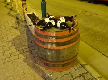 Galéria 12 Kávézó & Borbár Budapest