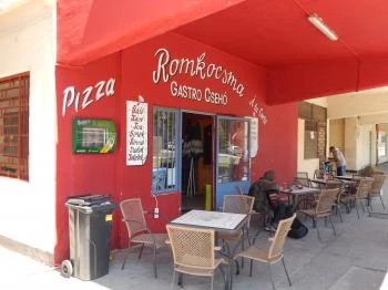 Gasztro Csehó Romkocsma Érd