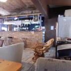 Gasztro Csehó Romkocsma Érd - Belső