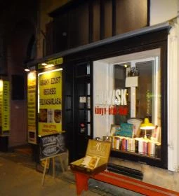 Gdansk Könyvesbolt & Büfé