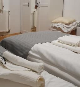 Gella Kúria Apartmanok