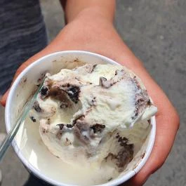 Gombóc Fagyizó, Révfülöp - Étel/ital