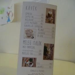 Görbe Bögre Kávézó, Budapest - Étlap/itallap