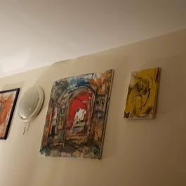 Grand Guri Serház, Budapest - Belső