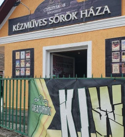 Gyertyános Söröző