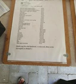 Gyöngy udvar