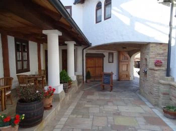 Halasi Panzió Villány