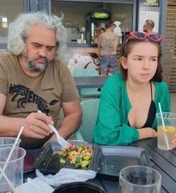 Halfaló Halsütöde