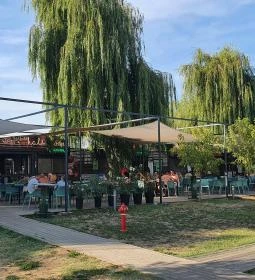 Halfaló Halsütöde