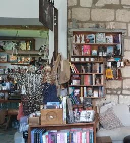 Három Nyulak Specialty Kávézó