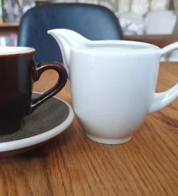 Három Nyulak Specialty Kávézó