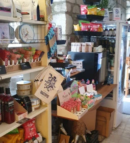 Három Nyulak Specialty Kávézó