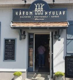 Három Nyulak Specialty Kávézó