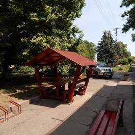 Hati Cukrászat, Füzesgyarmat - Külső kép