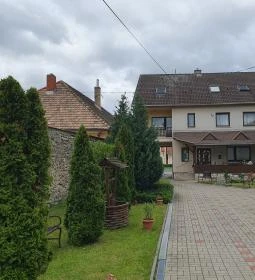 Hattyú Étterem Panzió