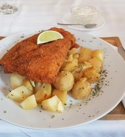 Hegyalja Vendéglő Panzió